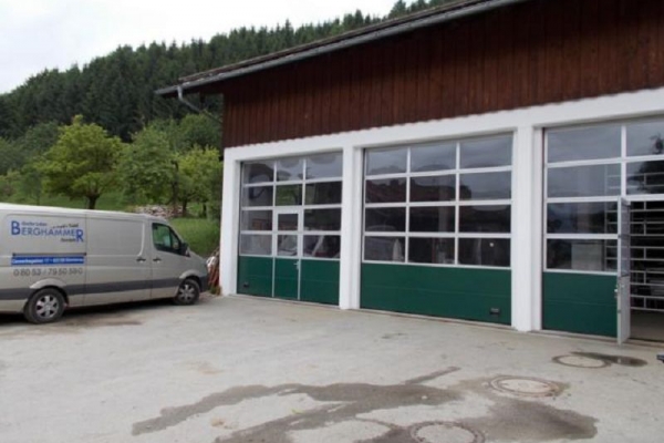 k-industrietore-mit-und-ohne-schlupftuere-mit-niedrigschwelle-11EA967DFE-D06F-42DA-3755-61CAA21B54F5.jpg